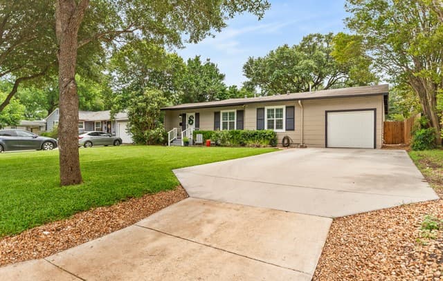 318 Brees Blvd, San Antonio, TX 78209 — photo 3