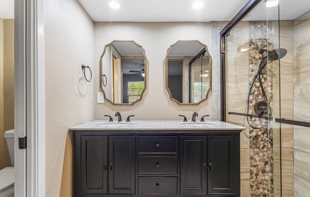330 Whitecliff Dr, San Antonio, TX 78227 — photo 10