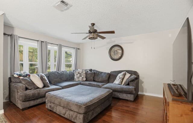 3318  Carnaby Creek Dr, San Antonio, TX 78247 — photo 11