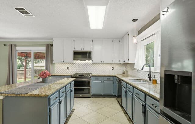 3318  Carnaby Creek Dr, San Antonio, TX 78247 — photo 22