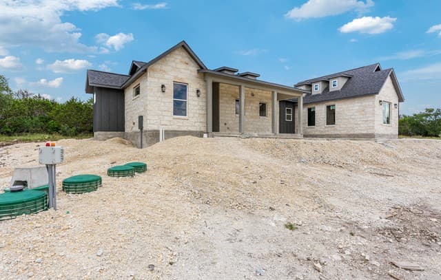 129 Rayner Pl