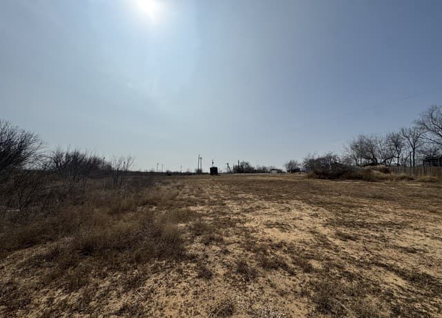 13080  Laguna Rd, San Antonio, TX 78223 — photo 3