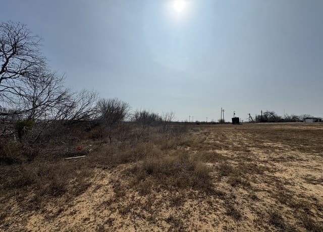 13080  Laguna Rd, San Antonio, TX 78223 — photo 4