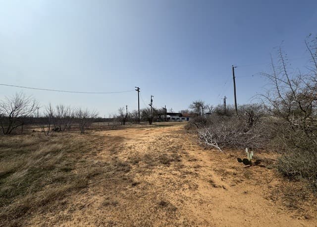 13080  Laguna Rd, San Antonio, TX 78223 — photo 9