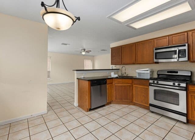7307  Belmont Pl, San Antonio, TX 78240 — photo 14