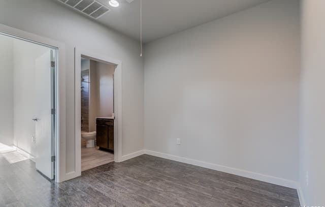 330  Clay Unit 24, San Antonio, TX 78204 — photo 21