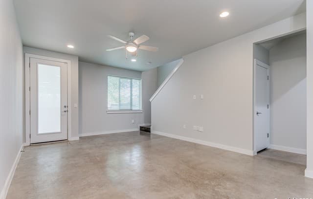 330  Clay Unit 24, San Antonio, TX 78204 — photo 5