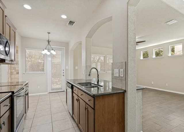 1227  Tweed Willow, San Antonio, TX 78258 — photo 10
