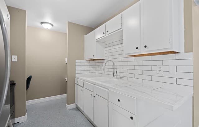 5728  Harefield Dr, San Antonio, TX 78228 — photo 7