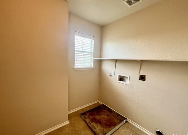 1522  Range Finder, San Antonio, TX 78245 — photo 12