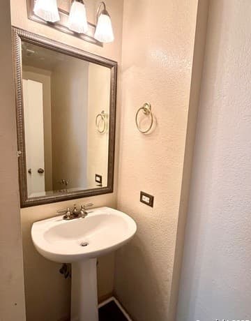 1522  Range Finder, San Antonio, TX 78245 — photo 6