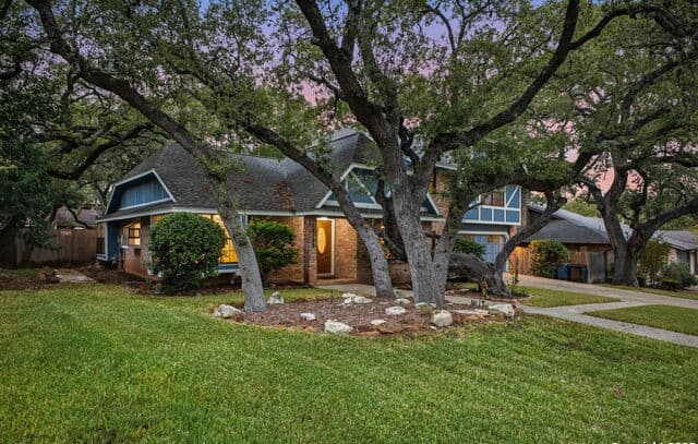 13123  Hunters Spring St, San Antonio, TX 78230 — photo 2