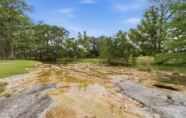 1275  Lacey Dr, Bandera, TX 78003 — photo 25