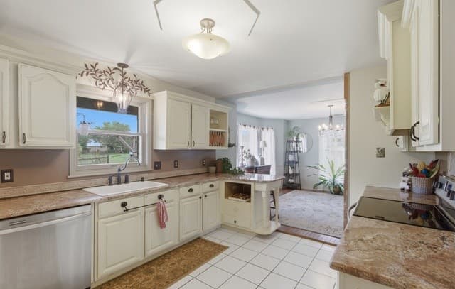 1275  Lacey Dr, Bandera, TX 78003 — photo 6