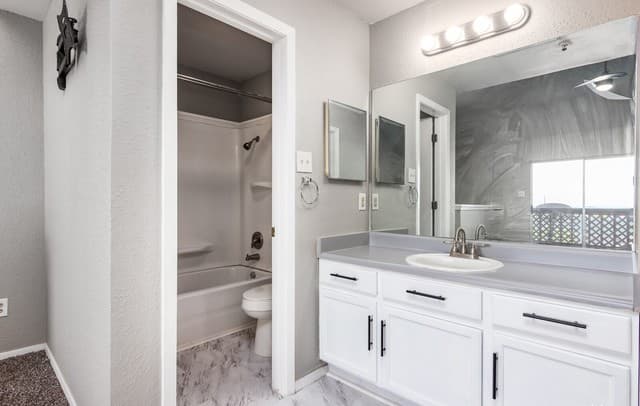 10527  Perrin Beitel Rd Unit B209, San Antonio, TX 78217 — photo 13