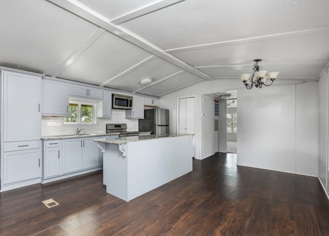 10323  Hillbrook Rd, Schertz, TX 78108 — photo 7