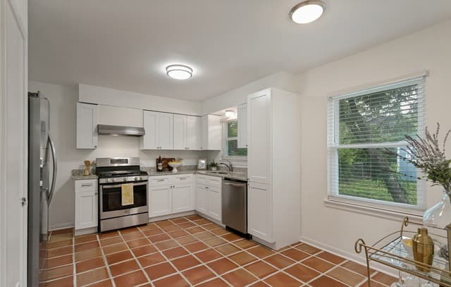 251 Pilgrim Dr, San Antonio, TX 78213 — photo 11