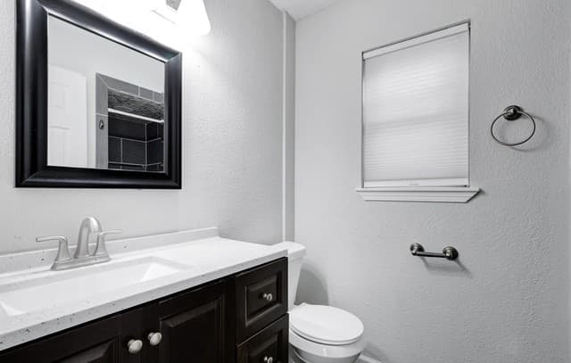 5702  Charlie Chan Dr, San Antonio, TX 78240 — photo 10