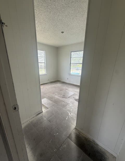 1025  Bowen St, Pleasanton, TX 78064 — photo 6