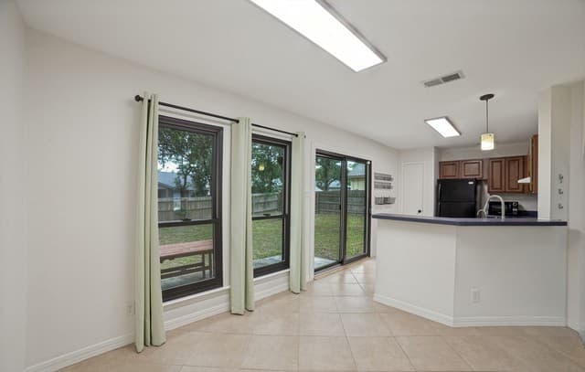 8922  Silent Cross, San Antonio, TX 78250 — photo 11