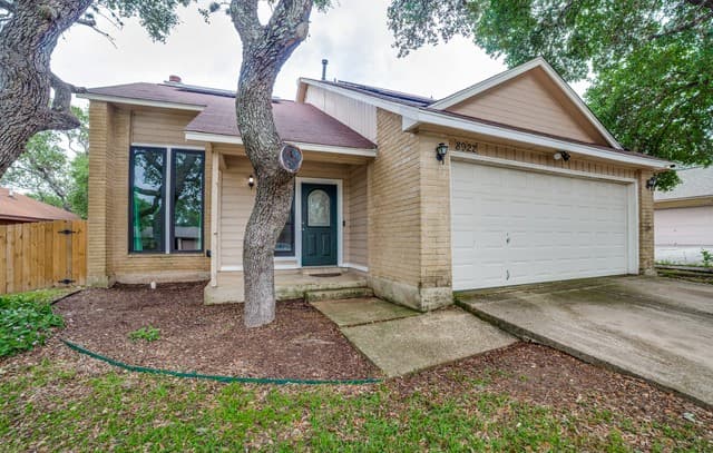 8922  Silent Cross, San Antonio, TX 78250 — photo 2