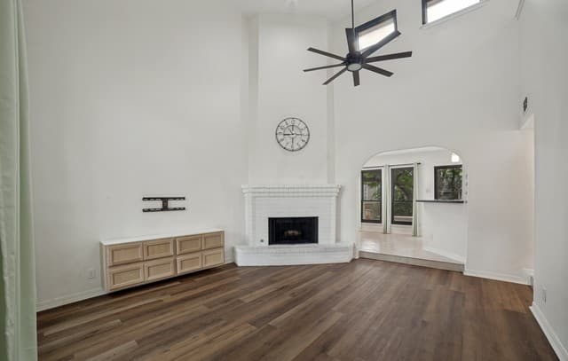 8922  Silent Cross, San Antonio, TX 78250 — photo 6