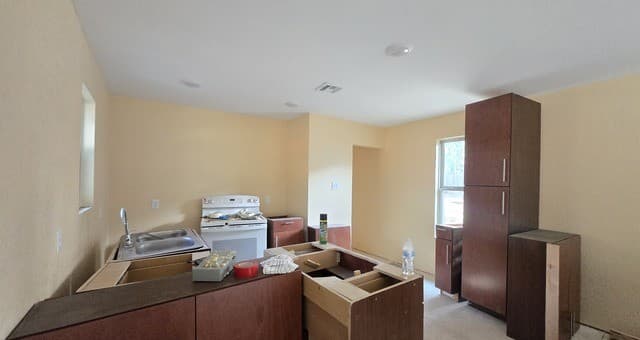 188  Sundown Ln, Poteet, TX 78065 — photo 17