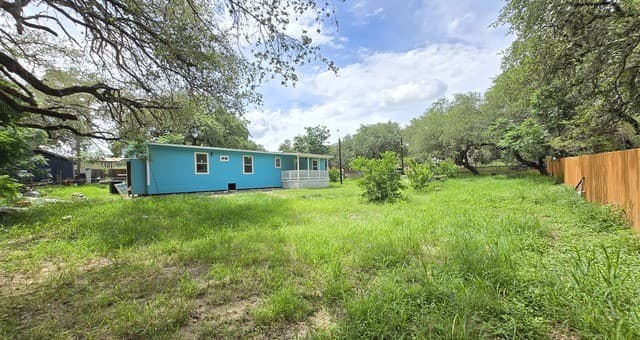 188  Sundown Ln, Poteet, TX 78065 — photo 6