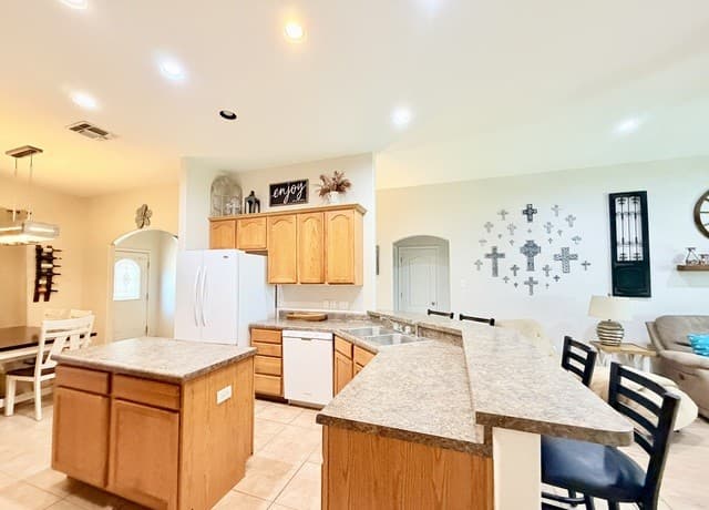 308  Bunker Hill, Pleasanton, TX 78064 — photo 16