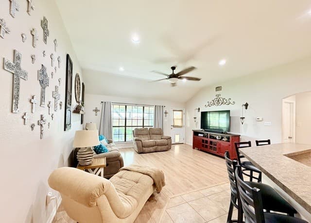 308  Bunker Hill, Pleasanton, TX 78064 — photo 21