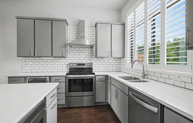 1606 N Hackberry Unit UNIT 102, San Antonio, TX 78208 — photo 8