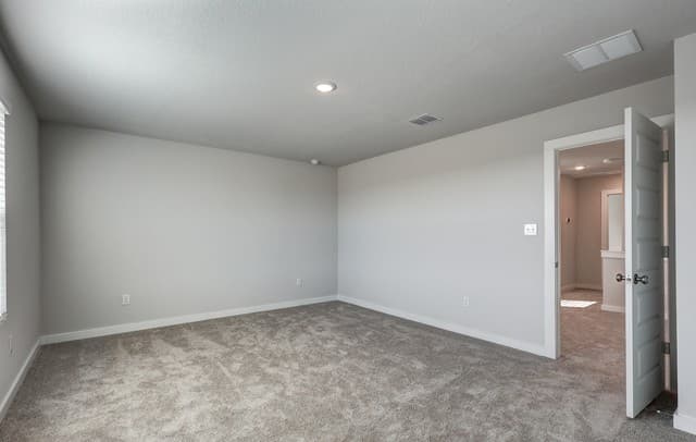 2323  Crisp Gln, San Antonio, TX 78224 — photo 14