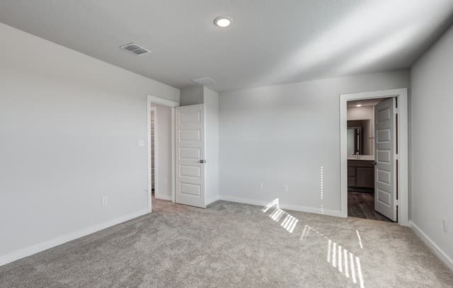 2323  Crisp Gln, San Antonio, TX 78224 — photo 15