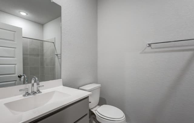 2323  Crisp Gln, San Antonio, TX 78224 — photo 24