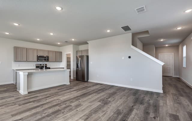 2323  Crisp Gln, San Antonio, TX 78224 — photo 6