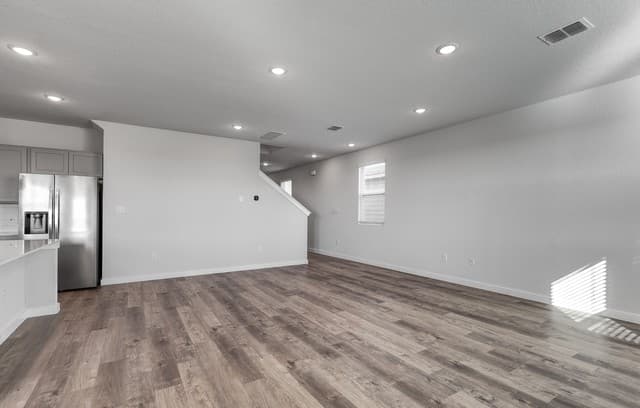 2323  Crisp Gln, San Antonio, TX 78224 — photo 7