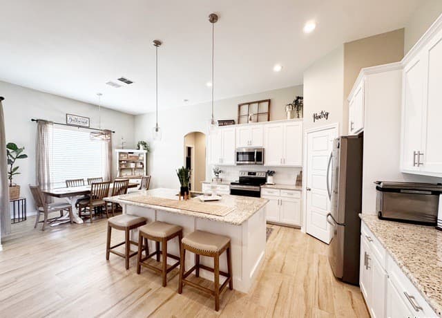 1683  Vista View, Pleasanton, TX 78064 — photo 13
