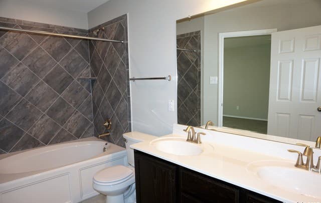2610  Green Leaf Way, San Antonio, TX 78244 — photo 19