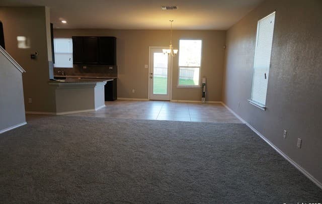 2610  Green Leaf Way, San Antonio, TX 78244 — photo 4