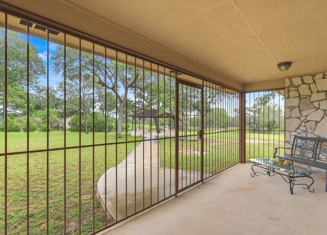 105  Whispering Oaks Dr, Adkins, TX 78101 — photo 12