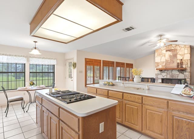 105  Whispering Oaks Dr, Adkins, TX 78101 — photo 17