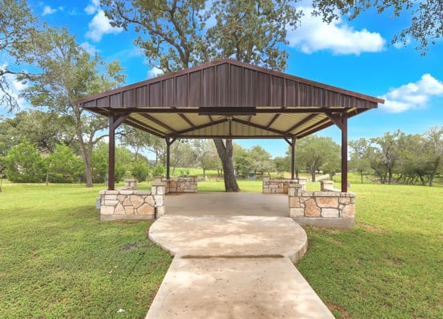 105  Whispering Oaks Dr, Adkins, TX 78101 — photo 4