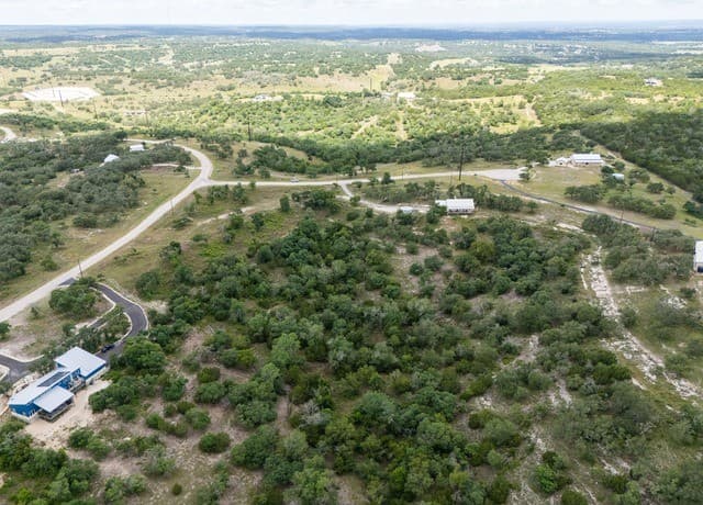 130  Falling Leaves Ct, Blanco, TX 78606 — photo 5