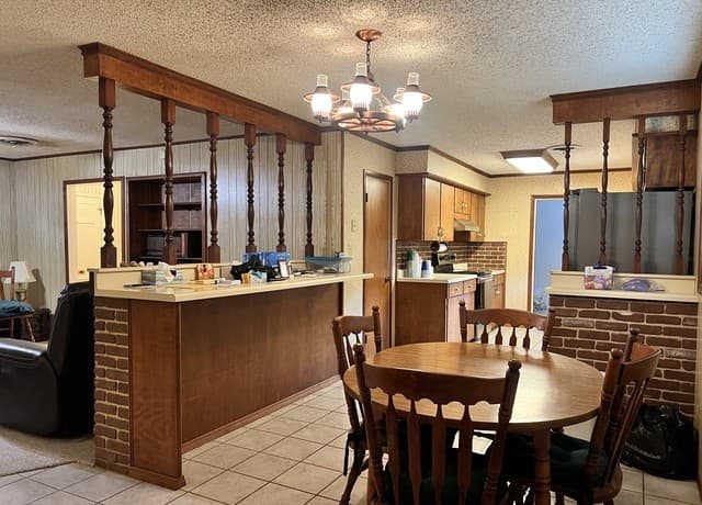 902  Oakridge Dr, Pleasanton, TX 78064 — photo 10