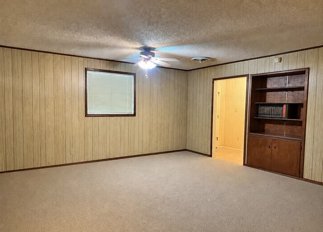 902  Oakridge Dr, Pleasanton, TX 78064 — photo 15