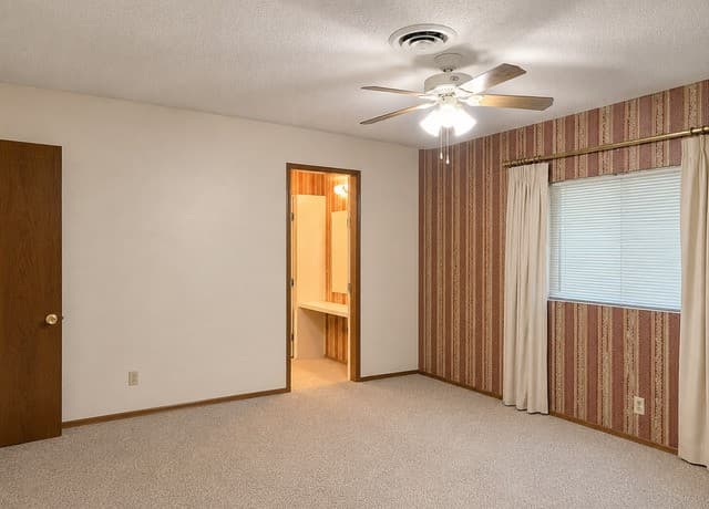 902  Oakridge Dr, Pleasanton, TX 78064 — photo 23
