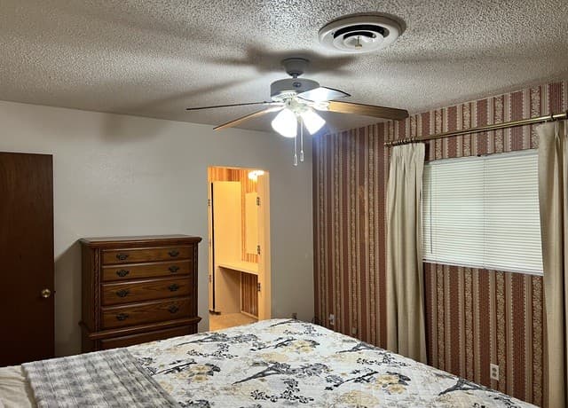 902  Oakridge Dr, Pleasanton, TX 78064 — photo 24