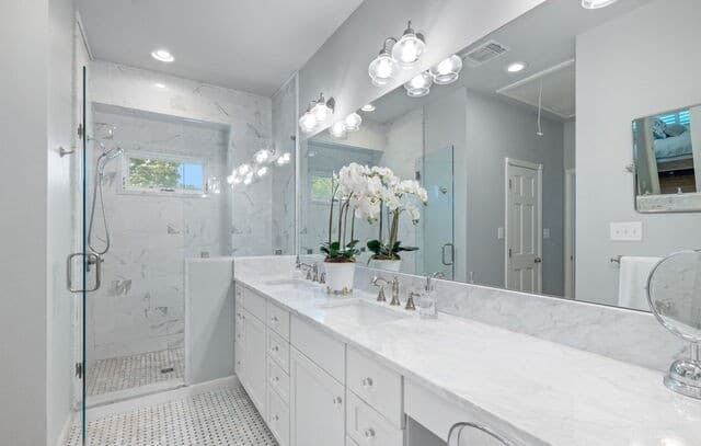 405  Canterbury Hill St, San Antonio, TX 78209 — photo 25