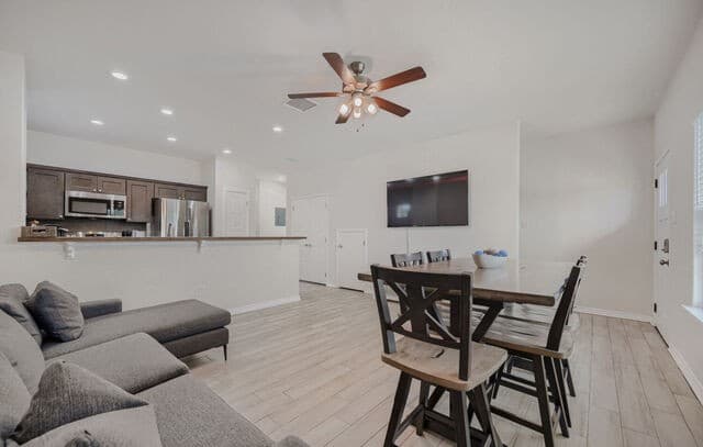2551  Canyon Lake Forest Dr, Canyon Lake, TX 78133 — photo 3