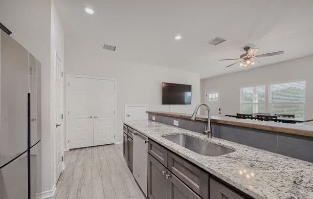 2551  Canyon Lake Forest Dr, Canyon Lake, TX 78133 — photo 9